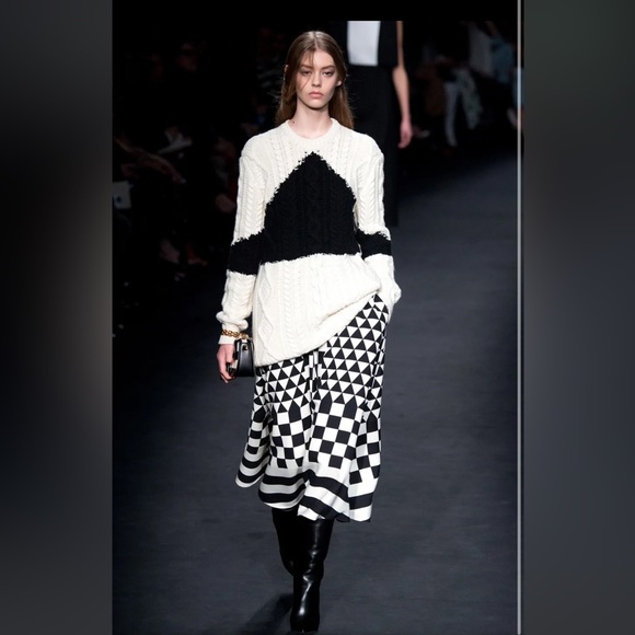 NEW Valentino Garavani Runway Monochrome Leather Striped B Rockstud Chain Bag - Picture 3 of 9